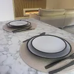 Luxe * Bradford (West Yorkshire)
