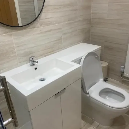 Luxe Bradford Apartment